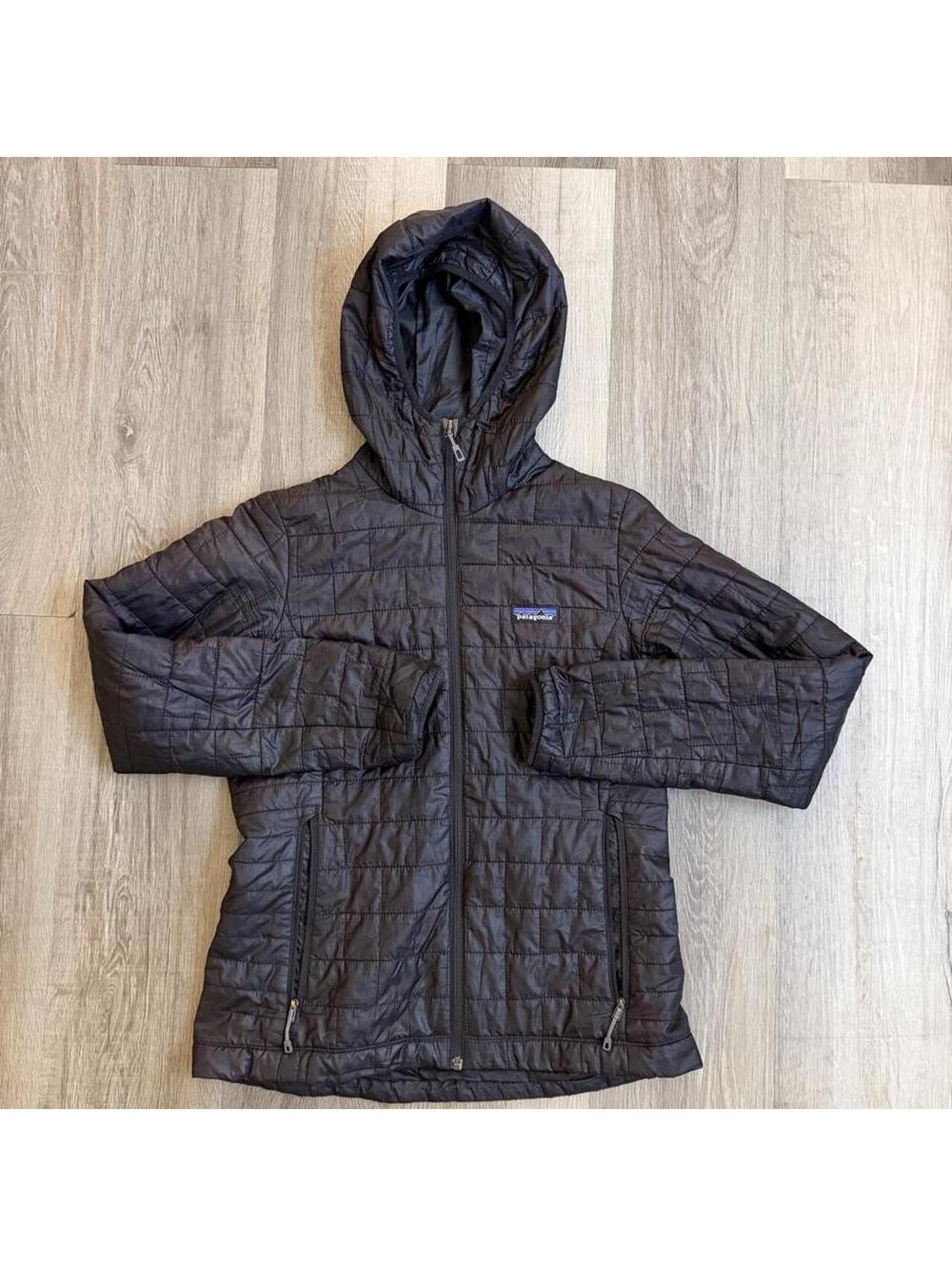 Patagonia black quilted lightweight puffer jacket sz S #outdoor #hiking